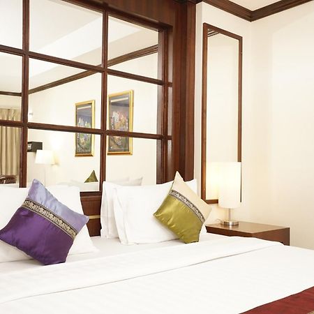 Grand Business Inn Bangkok Exteriör bild