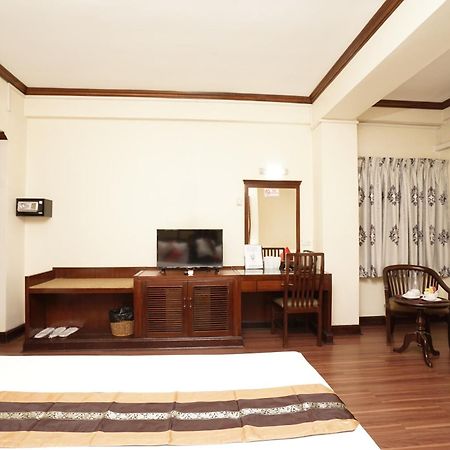 Grand Business Inn Bangkok Exteriör bild
