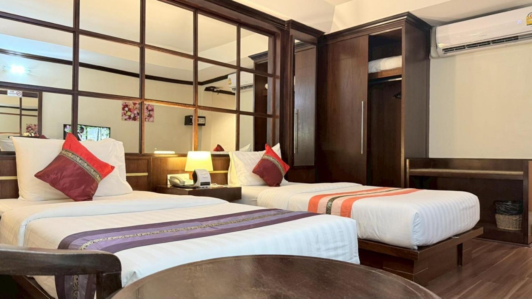 Grand Business Inn Bangkok Exteriör bild