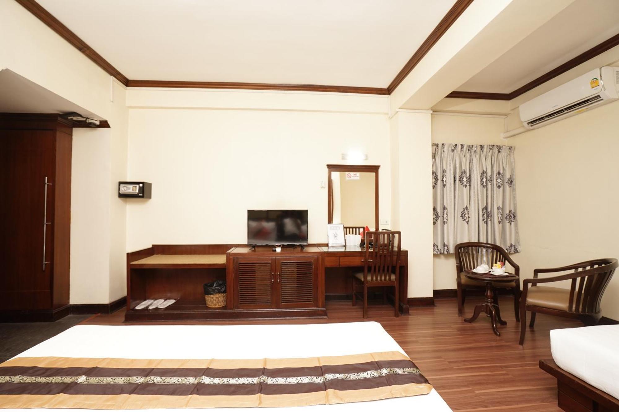 Grand Business Inn Bangkok Exteriör bild