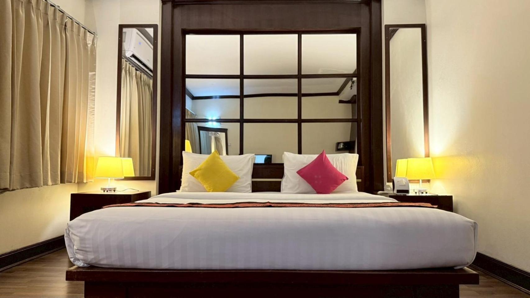 Grand Business Inn Bangkok Exteriör bild