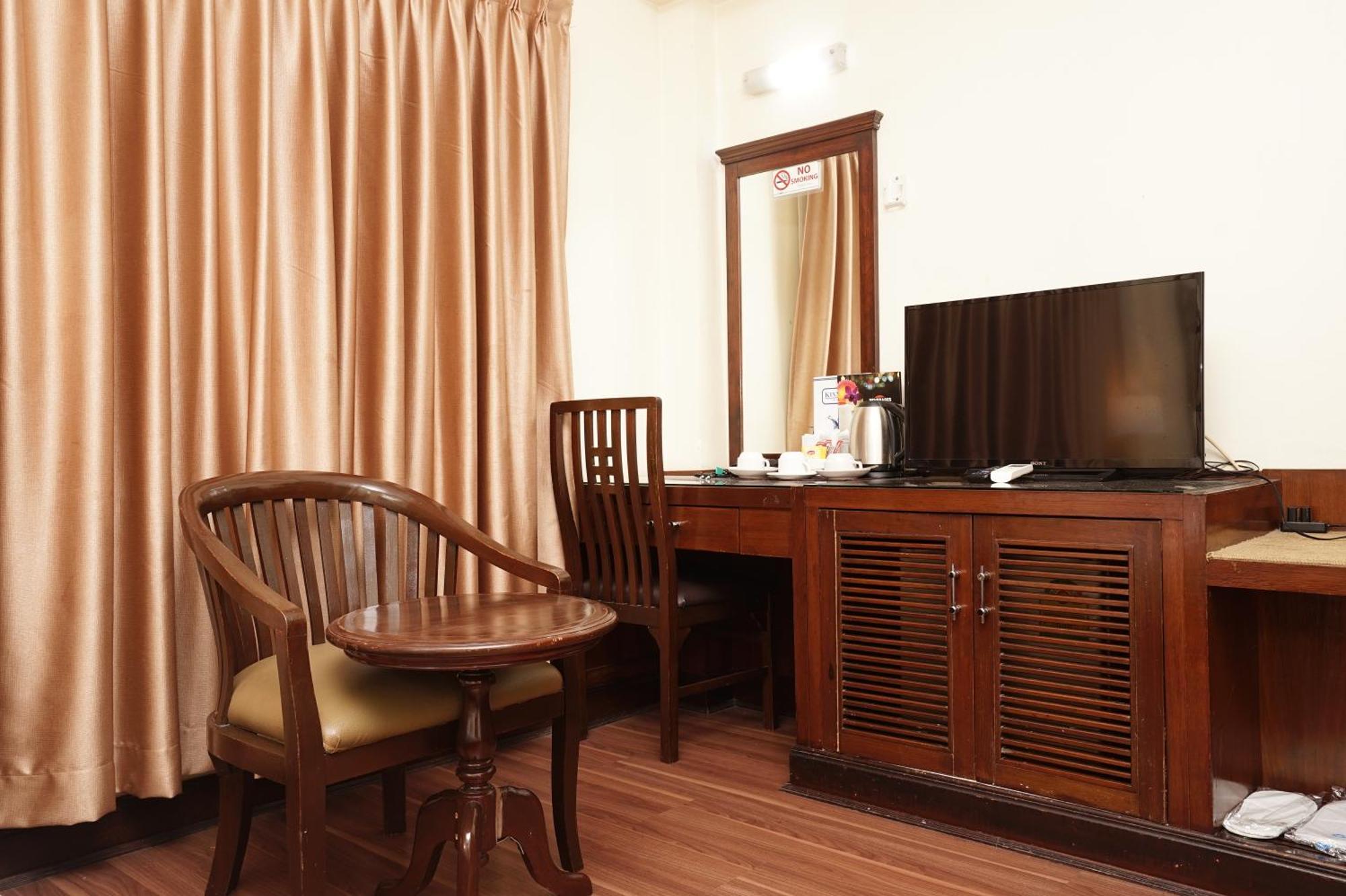 Grand Business Inn Bangkok Exteriör bild