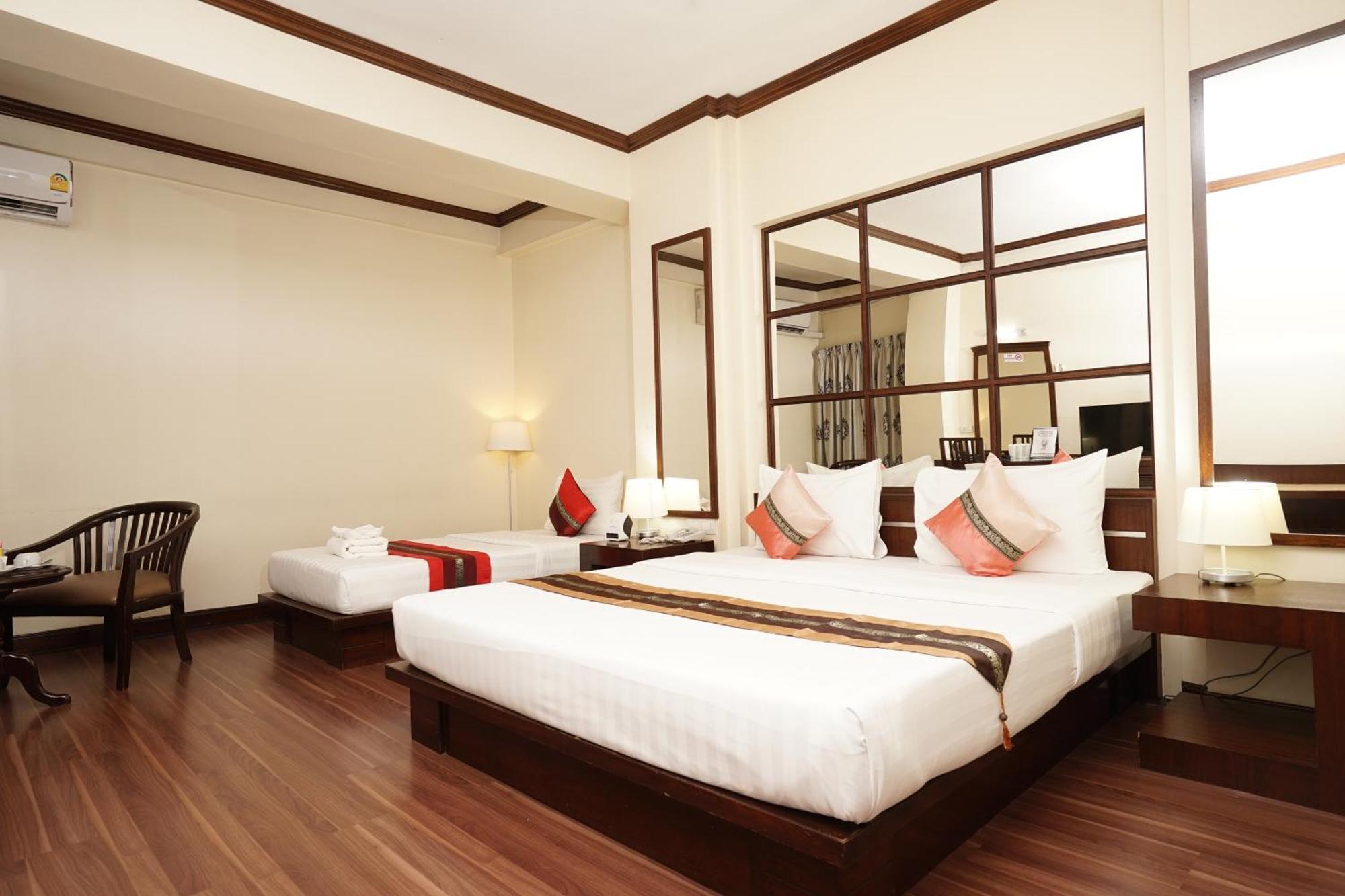 Grand Business Inn Bangkok Exteriör bild