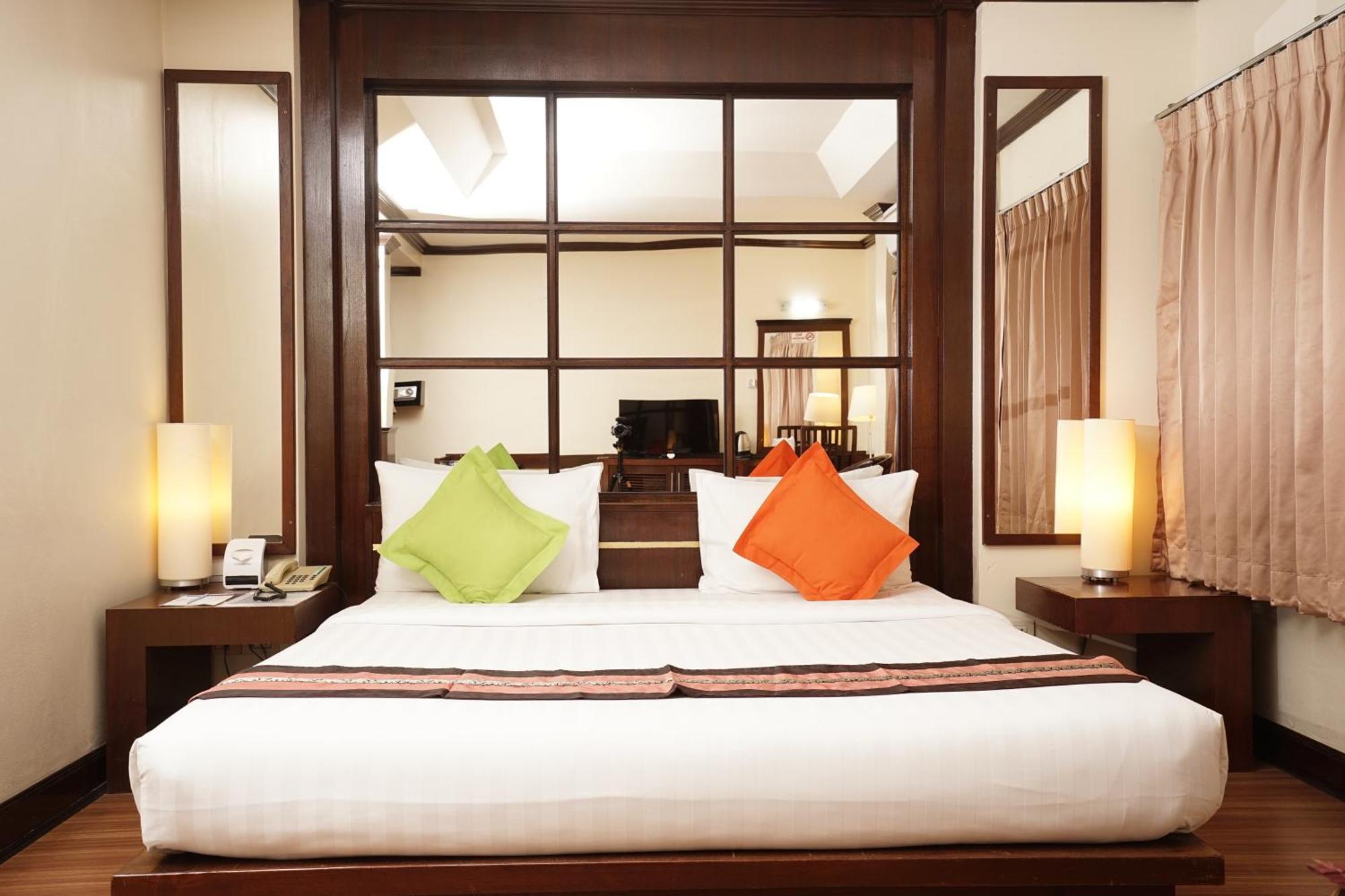 Grand Business Inn Bangkok Exteriör bild
